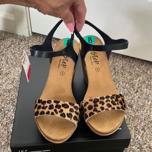 Biostep Animal /Cheetah Print Platform Sandals size 8